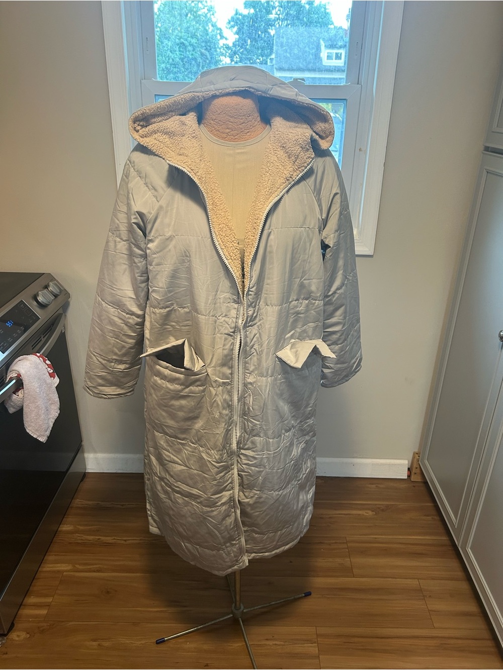Pretty Garden Neutral Hooded Quilted Coat with Sherpa Lining Reversible Trench